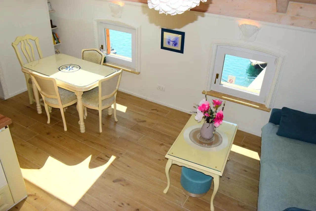 Captains Home Baska  Croatia
